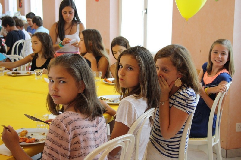 Village Camps International Summer Camp Leysin, Switzerland 2026-08-15 https://www.villagecamps.com/journals_admin/images/716-21-prom (123).jpg